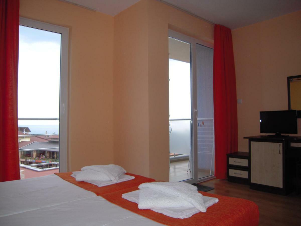 Bona Dea Club Hotel Sveti Vlas Eksteriør bilde