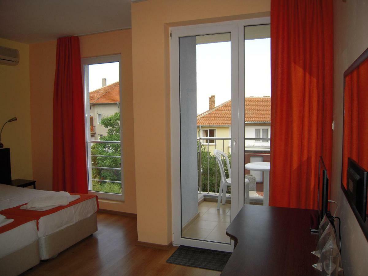 Bona Dea Club Hotel Sveti Vlas Eksteriør bilde